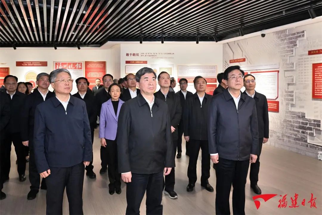 9d5c252edeb662bab8987a9316b17af.jpg 圖片